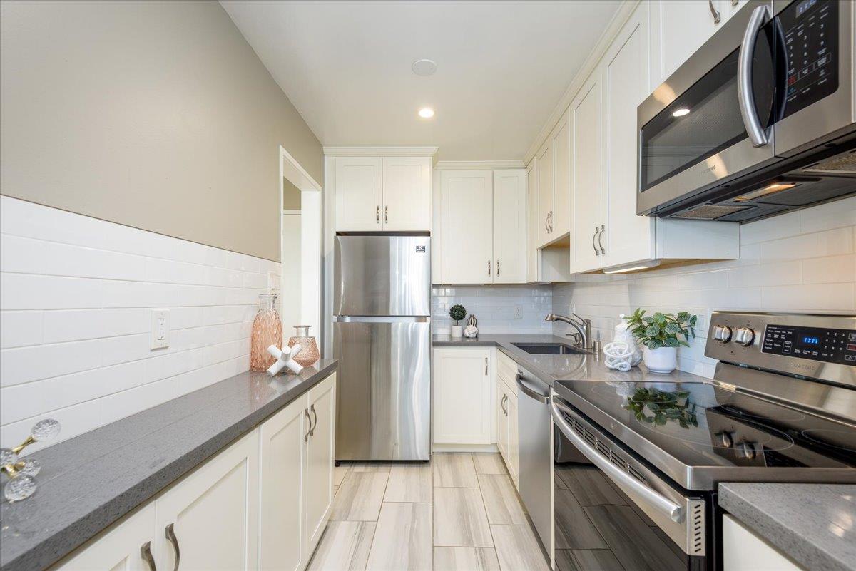 Detail Gallery Image 6 of 23 For 821 N Humboldt St #309,  San Mateo,  CA 94401 - 1 Beds | 1 Baths