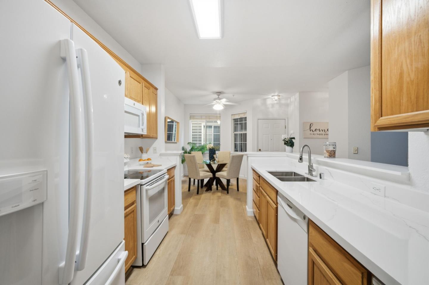 Detail Gallery Image 12 of 34 For 250 Santa Fe Ter #209,  Sunnyvale,  CA 94085 - 2 Beds | 2 Baths