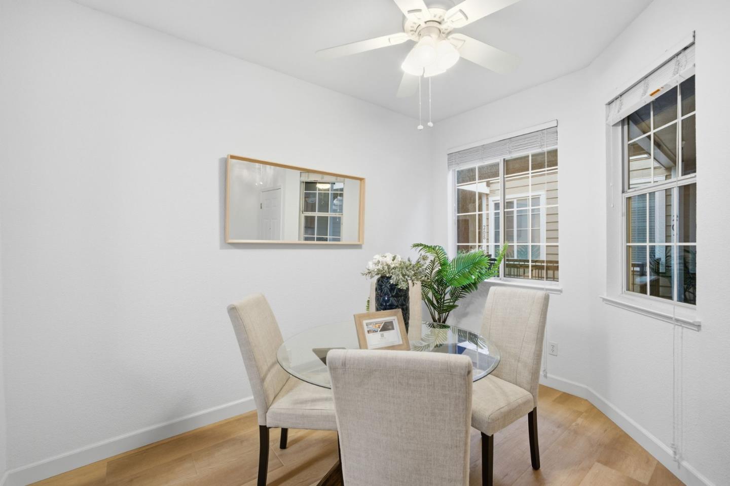 Detail Gallery Image 15 of 34 For 250 Santa Fe Ter #209,  Sunnyvale,  CA 94085 - 2 Beds | 2 Baths