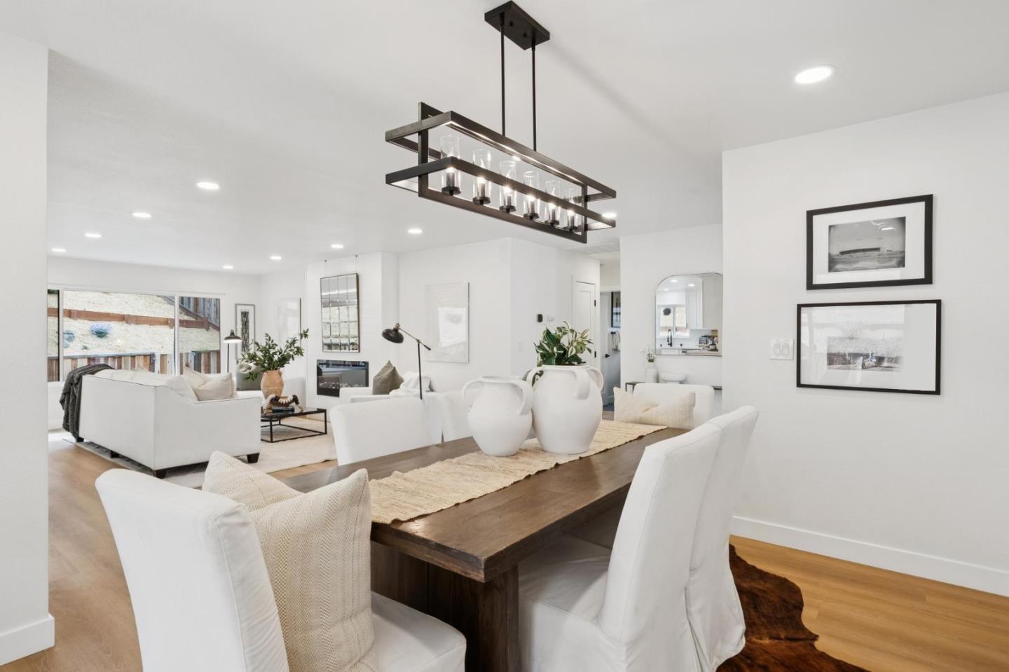 Detail Gallery Image 20 of 89 For 1276 Laurel Hill Dr, San Mateo,  CA 94402 - 3 Beds | 2 Baths