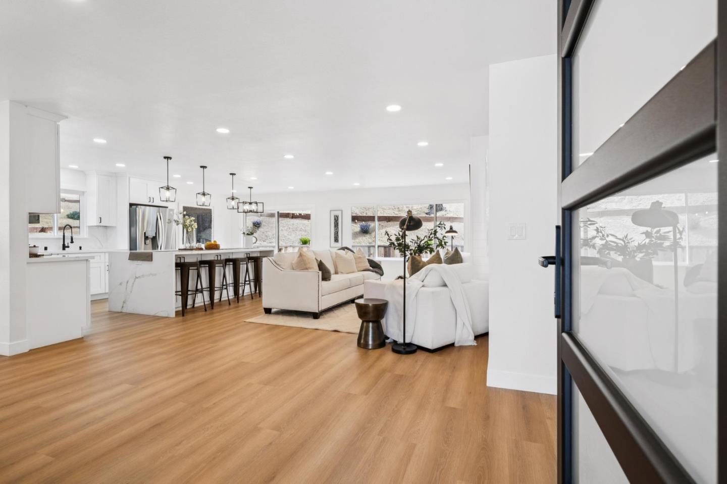 Detail Gallery Image 23 of 89 For 1276 Laurel Hill Dr, San Mateo,  CA 94402 - 3 Beds | 2 Baths