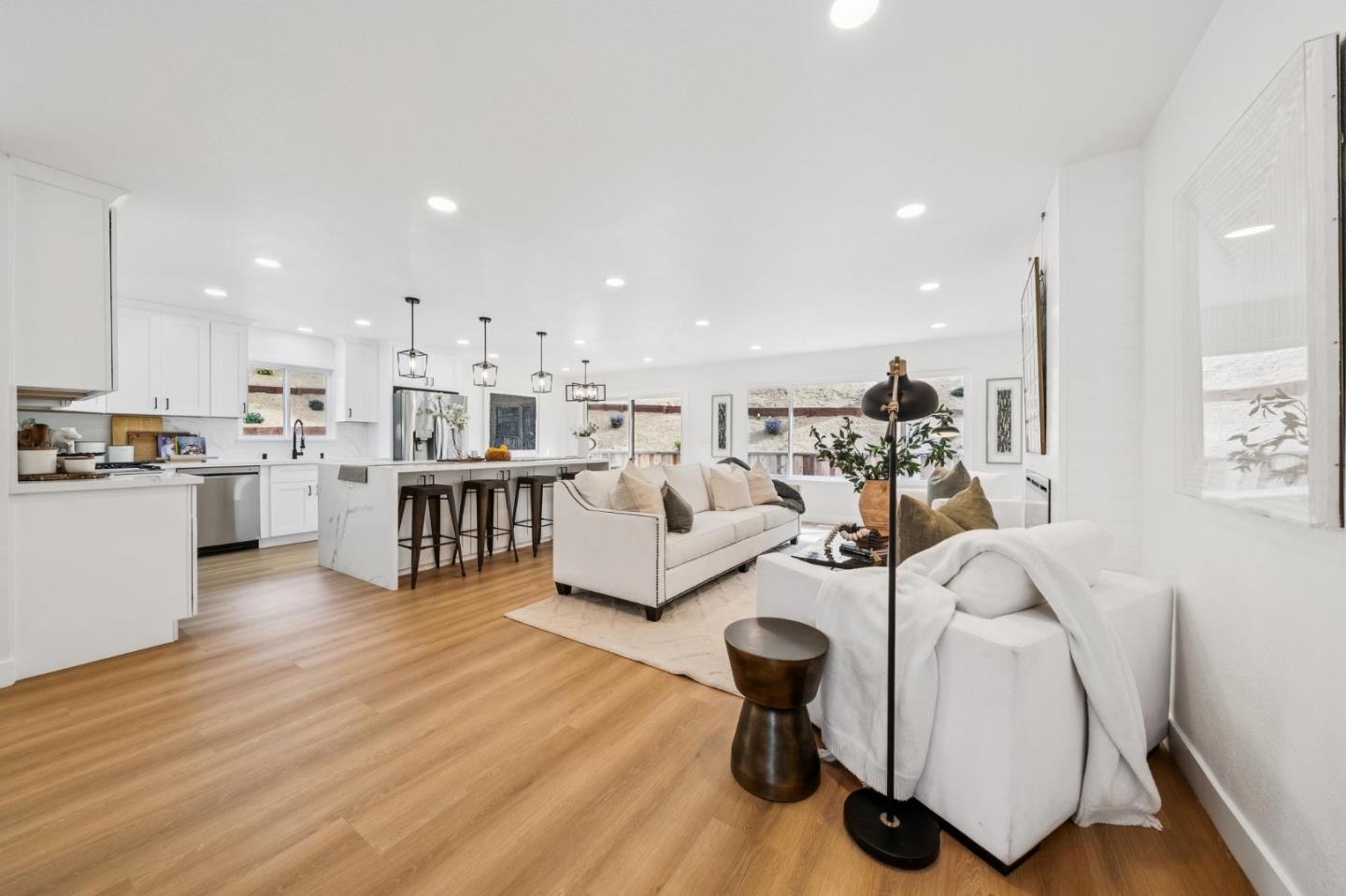 Detail Gallery Image 31 of 89 For 1276 Laurel Hill Dr, San Mateo,  CA 94402 - 3 Beds | 2 Baths