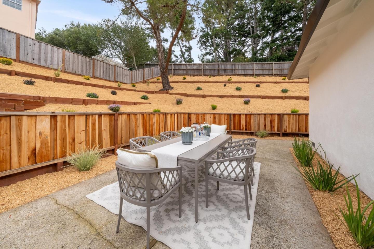 Detail Gallery Image 43 of 89 For 1276 Laurel Hill Dr, San Mateo,  CA 94402 - 3 Beds | 2 Baths