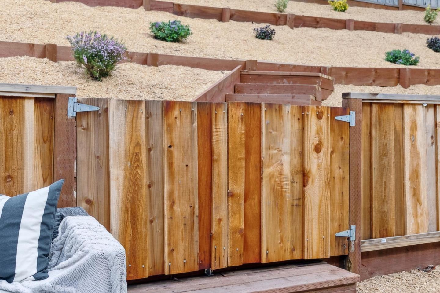 Detail Gallery Image 47 of 89 For 1276 Laurel Hill Dr, San Mateo,  CA 94402 - 3 Beds | 2 Baths