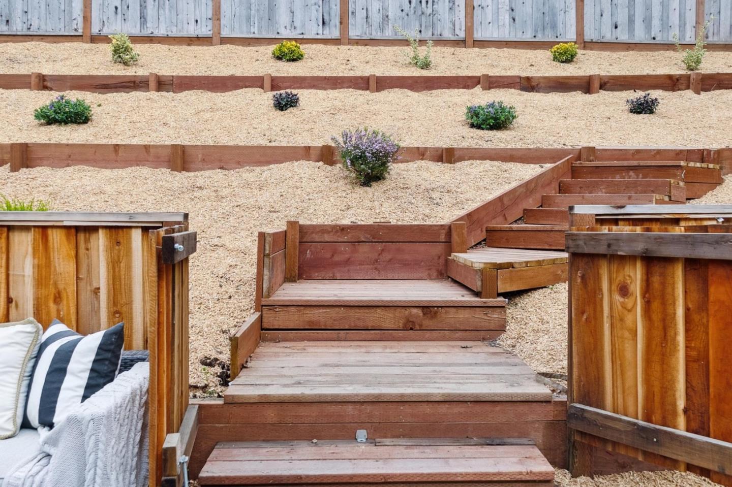 Detail Gallery Image 50 of 89 For 1276 Laurel Hill Dr, San Mateo,  CA 94402 - 3 Beds | 2 Baths