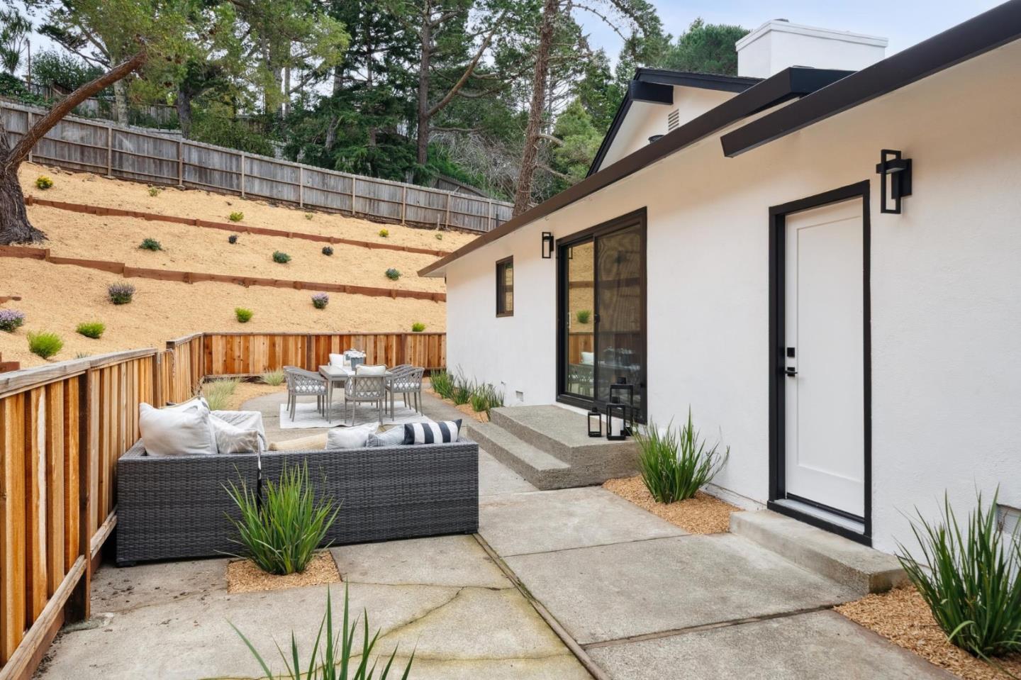 Detail Gallery Image 52 of 89 For 1276 Laurel Hill Dr, San Mateo,  CA 94402 - 3 Beds | 2 Baths