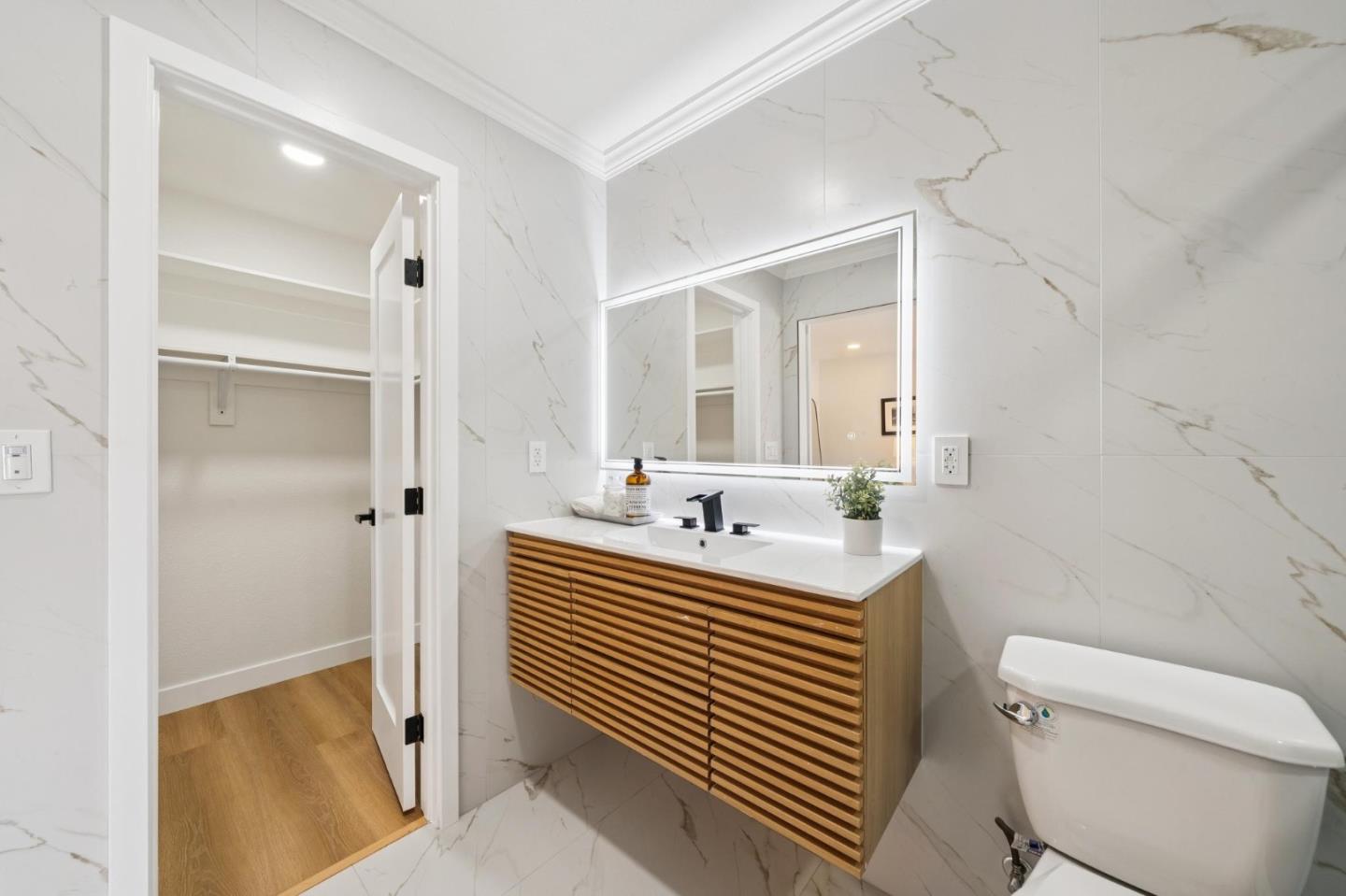 Detail Gallery Image 62 of 89 For 1276 Laurel Hill Dr, San Mateo,  CA 94402 - 3 Beds | 2 Baths