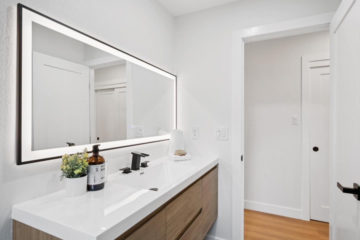 Detail Gallery Image 67 of 89 For 1276 Laurel Hill Dr, San Mateo,  CA 94402 - 3 Beds | 2 Baths