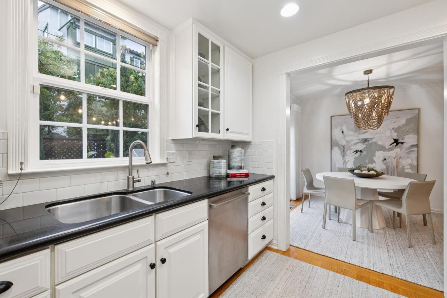 Detail Gallery Image 13 of 46 For 56 Tilton Ter, San Mateo,  CA 94401 - 2 Beds | 2 Baths