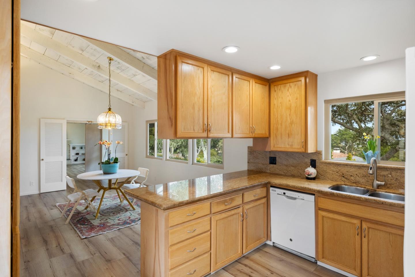 Detail Gallery Image 16 of 29 For 691 Fernwood Ave, Monterey,  CA 93940 - 2 Beds | 2 Baths