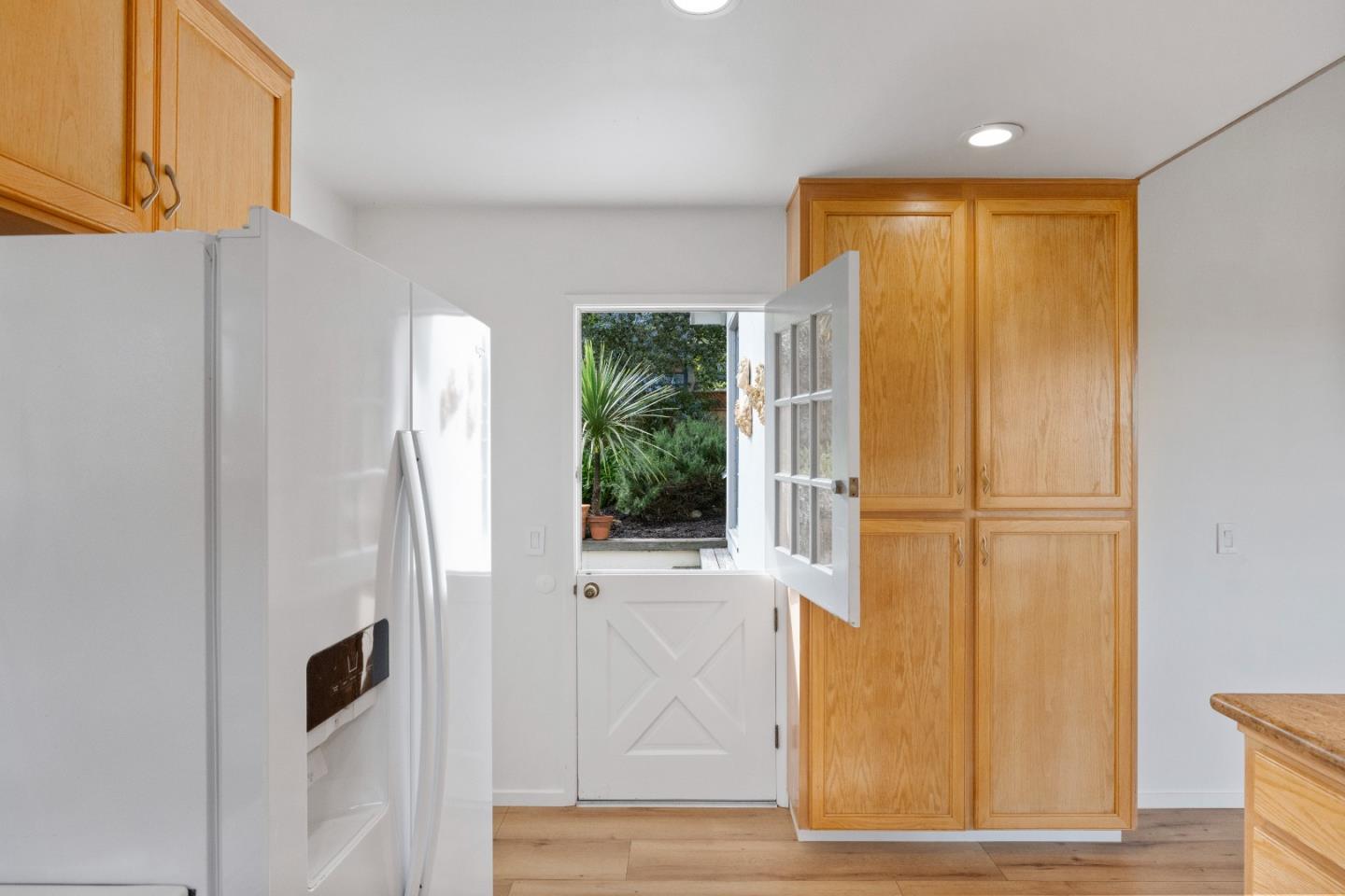 Detail Gallery Image 19 of 29 For 691 Fernwood Ave, Monterey,  CA 93940 - 2 Beds | 2 Baths