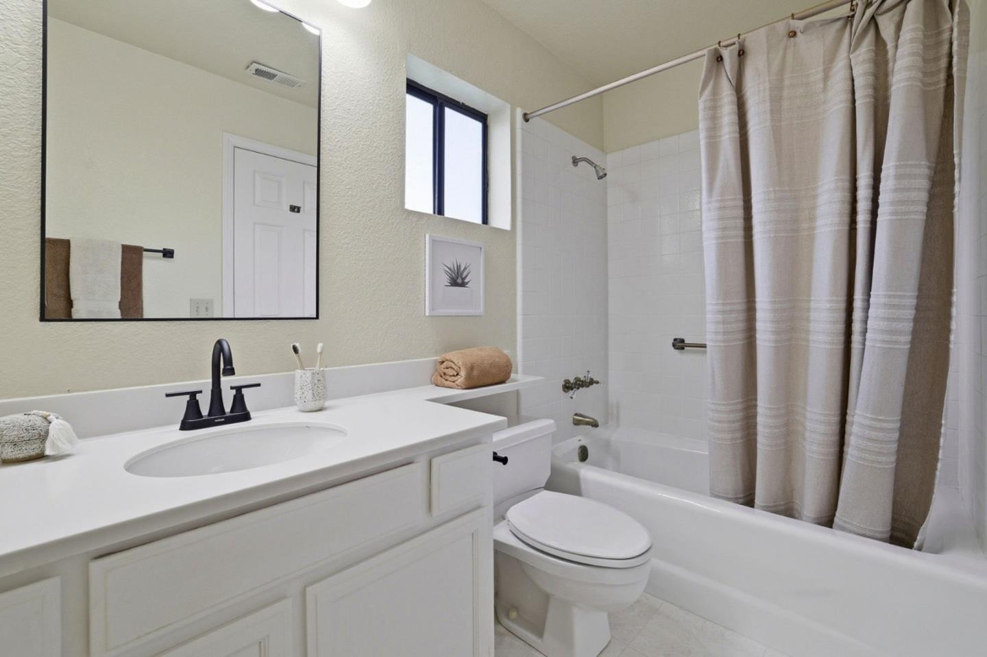 Detail Gallery Image 26 of 50 For 7527 Morevern Cir, San Jose,  CA 95135 - 2 Beds | 2/1 Baths