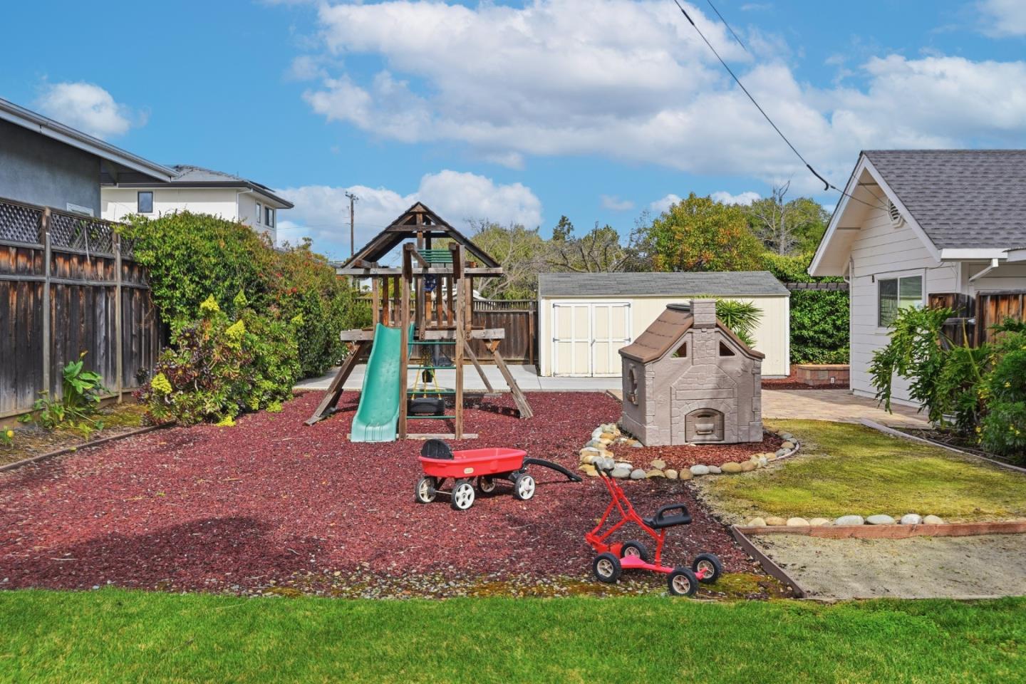 Detail Gallery Image 40 of 53 For 21060 Tulita Ct, Cupertino,  CA 95014 - 4 Beds | 2 Baths