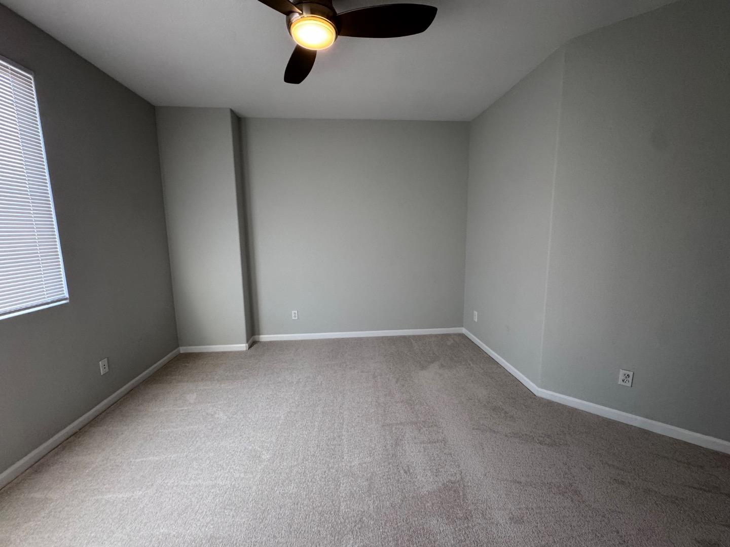 Detail Gallery Image 3 of 45 For 710 City Walk Pl #3,  Hayward,  CA 94541 - 3 Beds | 2/1 Baths