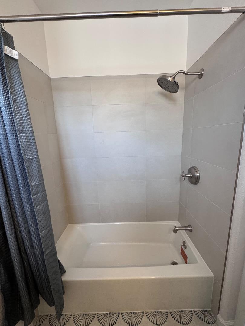 Detail Gallery Image 38 of 45 For 710 City Walk Pl #3,  Hayward,  CA 94541 - 3 Beds | 2/1 Baths