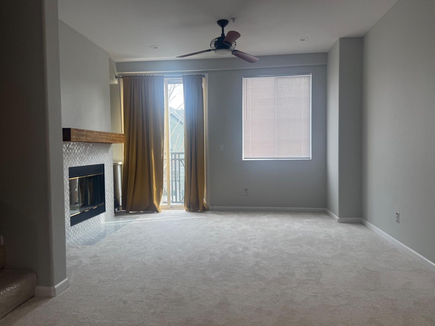 Detail Gallery Image 7 of 45 For 710 City Walk Pl #3,  Hayward,  CA 94541 - 3 Beds | 2/1 Baths