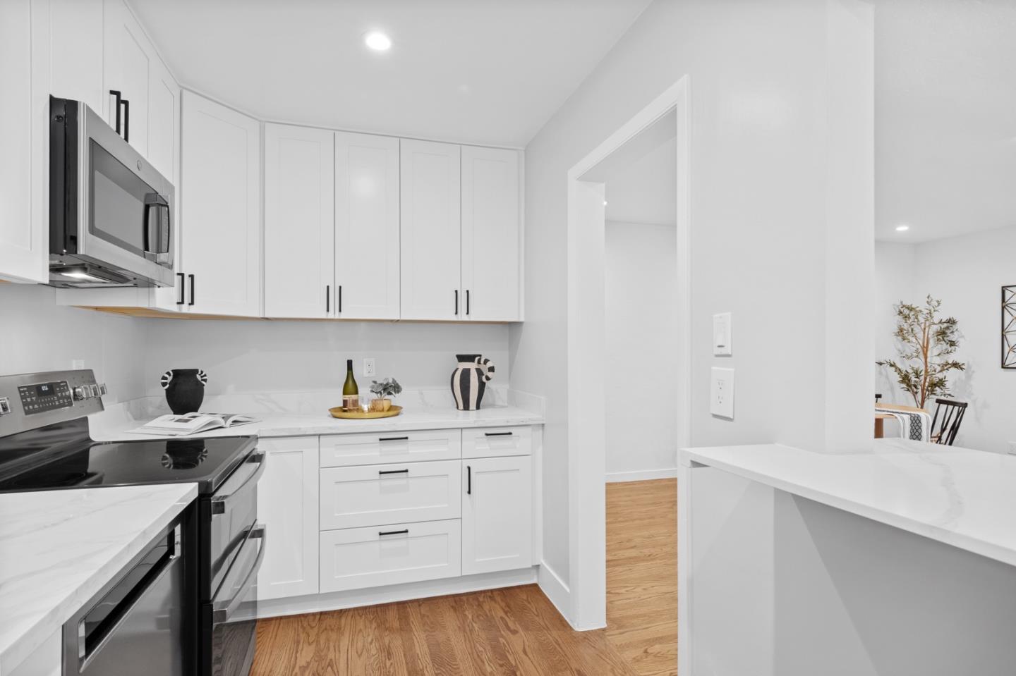 Detail Gallery Image 11 of 29 For 177 N El Camino Real Way #27,  San Mateo,  CA 94401 - 2 Beds | 1 Baths