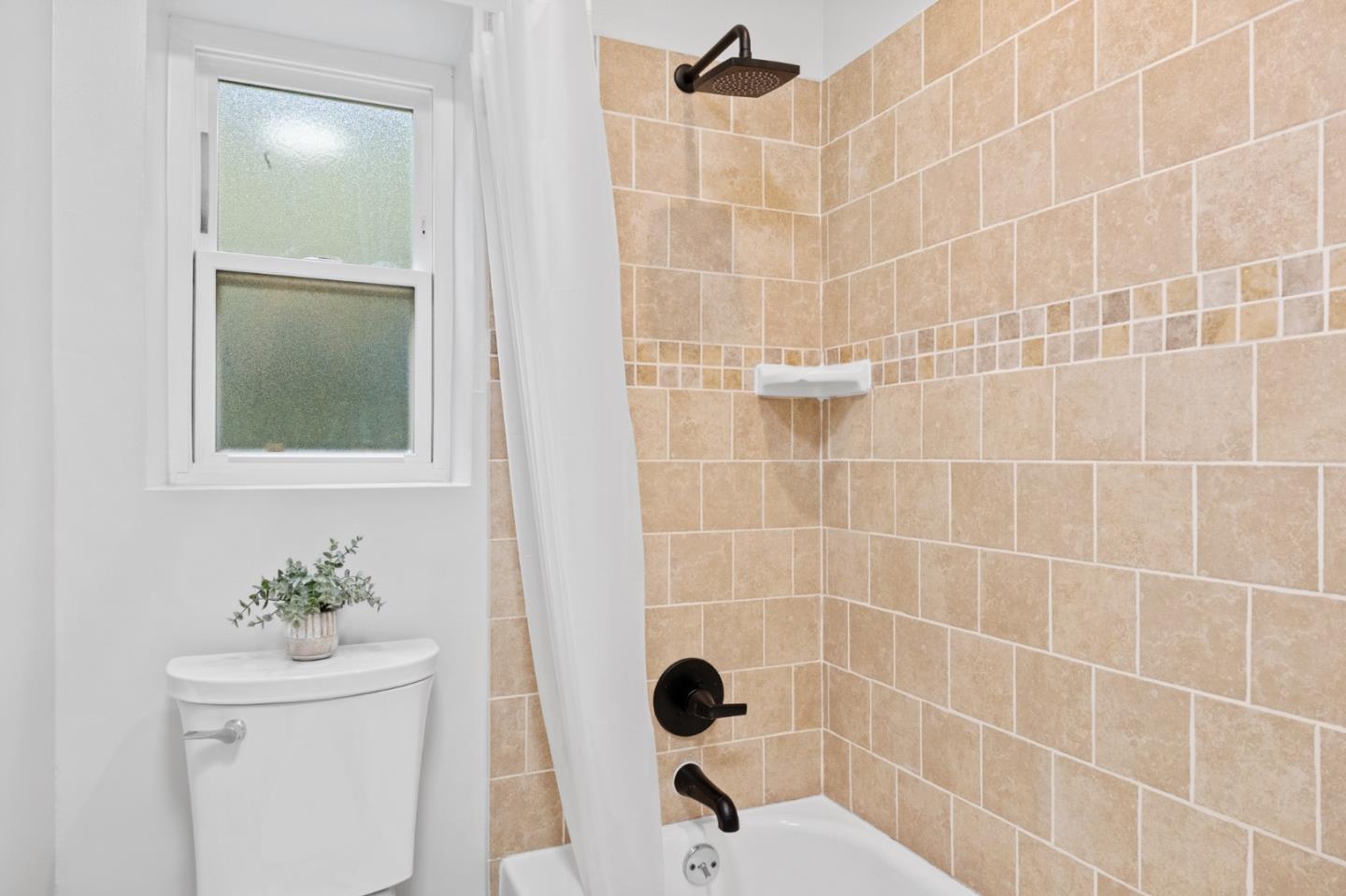 Detail Gallery Image 19 of 29 For 177 N El Camino Real Way #27,  San Mateo,  CA 94401 - 2 Beds | 1 Baths