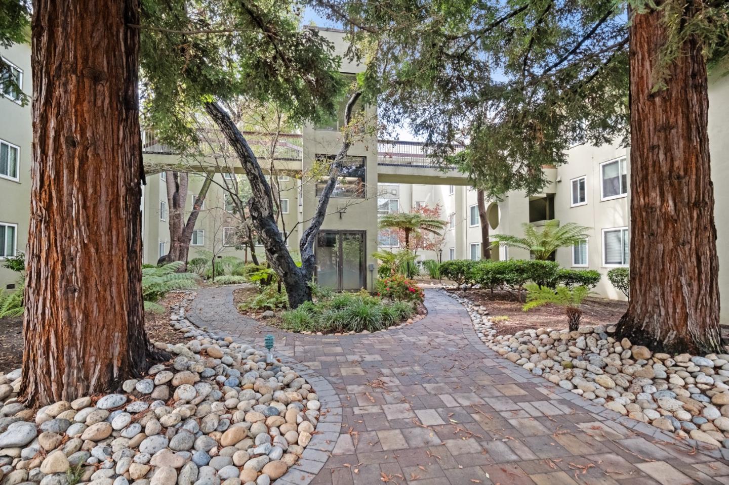 Detail Gallery Image 22 of 29 For 177 N El Camino Real Way #27,  San Mateo,  CA 94401 - 2 Beds | 1 Baths