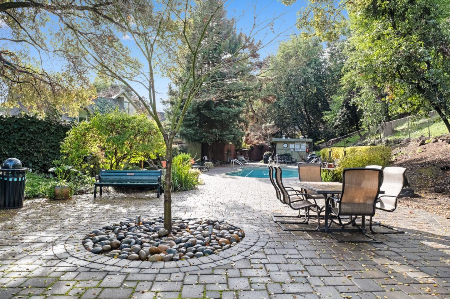 Detail Gallery Image 23 of 29 For 177 N El Camino Real Way #27,  San Mateo,  CA 94401 - 2 Beds | 1 Baths