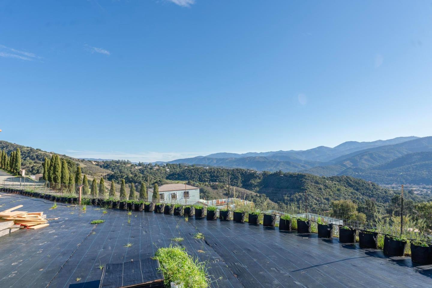 Detail Gallery Image 19 of 24 For 304 Country Club Hts, Carmel Valley,  CA 93924 - 4 Beds | 4/2 Baths