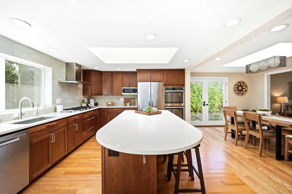 Detail Gallery Image 10 of 43 For 6270 Tweedholm Ct, San Jose,  CA 95120 - 5 Beds | 2/1 Baths