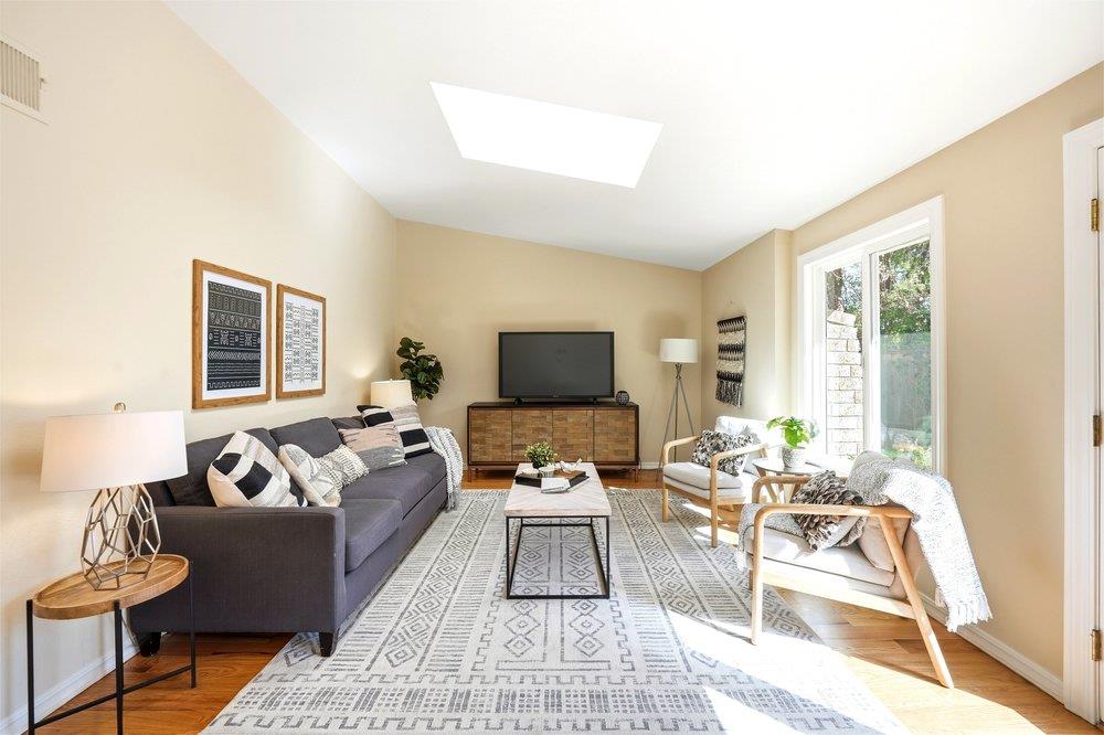 Detail Gallery Image 14 of 43 For 6270 Tweedholm Ct, San Jose,  CA 95120 - 5 Beds | 2/1 Baths