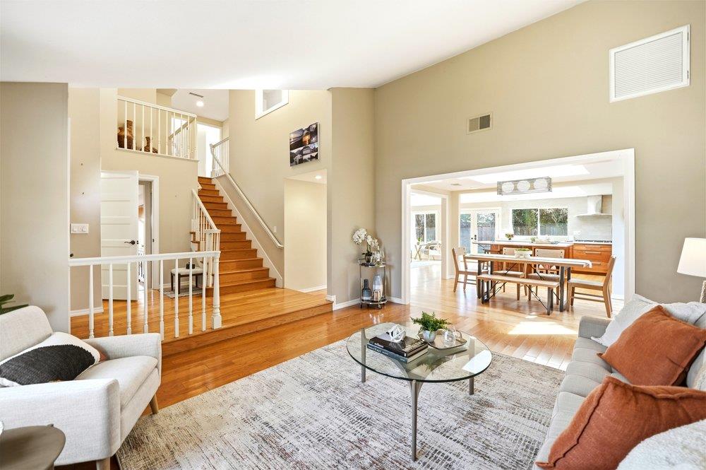 Detail Gallery Image 5 of 43 For 6270 Tweedholm Ct, San Jose,  CA 95120 - 5 Beds | 2/1 Baths