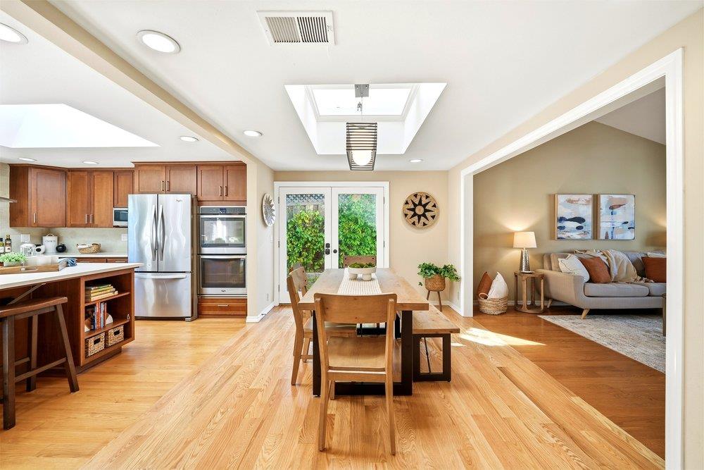 Detail Gallery Image 8 of 43 For 6270 Tweedholm Ct, San Jose,  CA 95120 - 5 Beds | 2/1 Baths