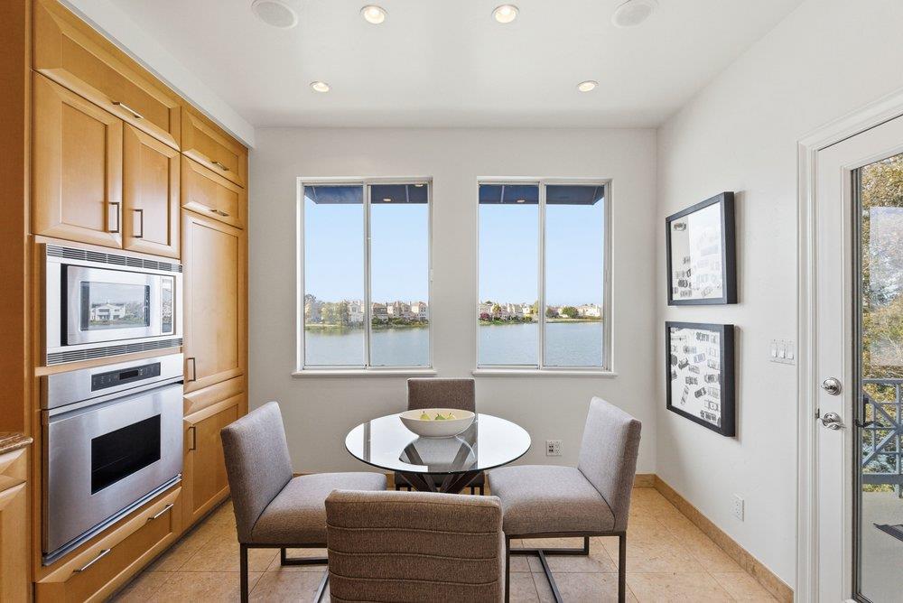 Detail Gallery Image 16 of 34 For 781 Mediterranean Ln, Redwood Shores,  CA 94065 - 2 Beds | 2 Baths