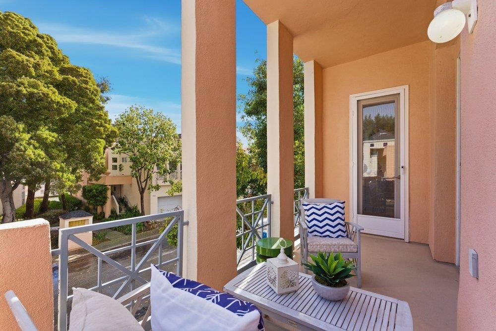 Detail Gallery Image 26 of 34 For 781 Mediterranean Ln, Redwood Shores,  CA 94065 - 2 Beds | 2 Baths