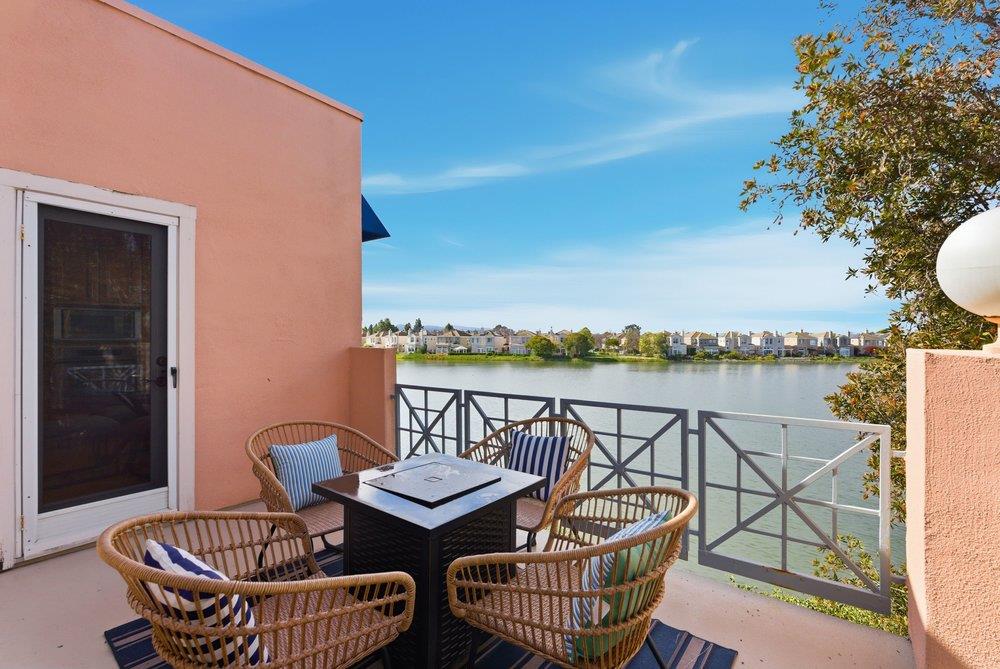 Detail Gallery Image 28 of 34 For 781 Mediterranean Ln, Redwood Shores,  CA 94065 - 2 Beds | 2 Baths