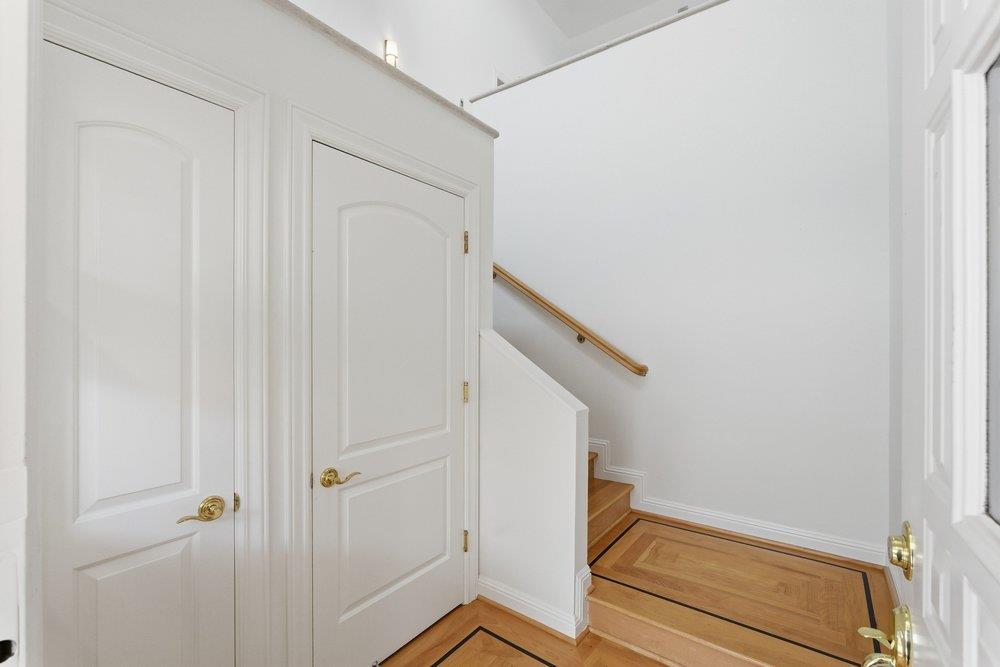 Detail Gallery Image 5 of 34 For 781 Mediterranean Ln, Redwood Shores,  CA 94065 - 2 Beds | 2 Baths