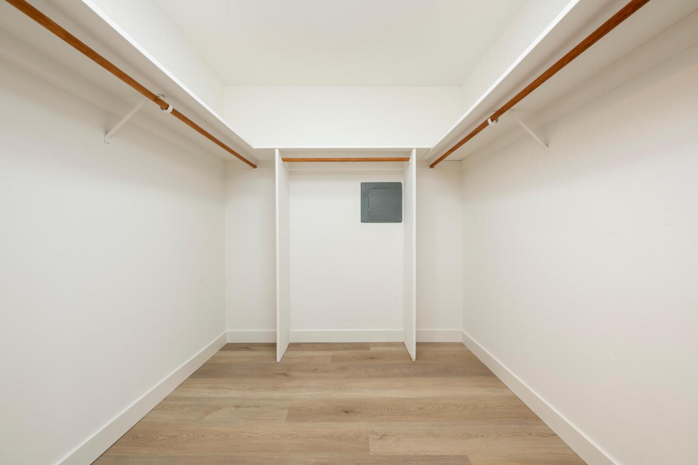 Detail Gallery Image 19 of 25 For 1500 Broadway #301,  Burlingame,  CA 94010 - 2 Beds | 2 Baths