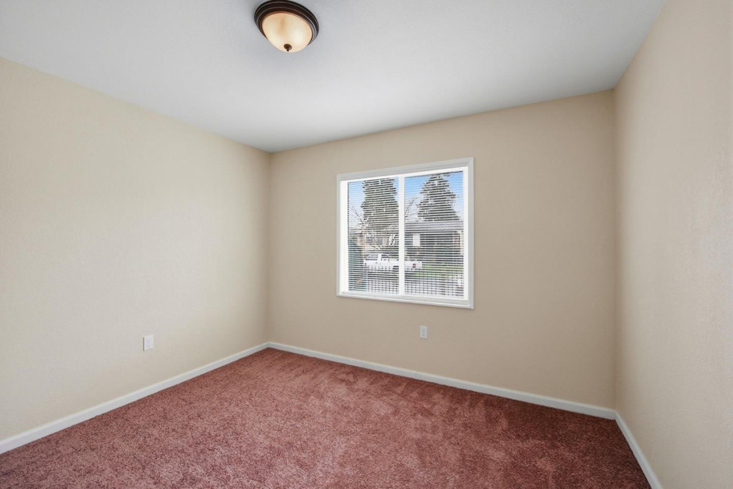 Detail Gallery Image 17 of 28 For 6928 Fresno St, Oakland,  CA 94605 - 9 Beds | 4 Baths