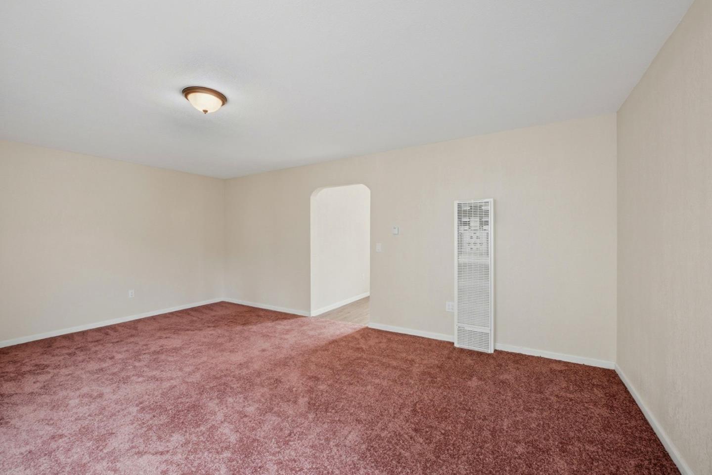 Detail Gallery Image 7 of 28 For 6928 Fresno St, Oakland,  CA 94605 - 9 Beds | 4 Baths