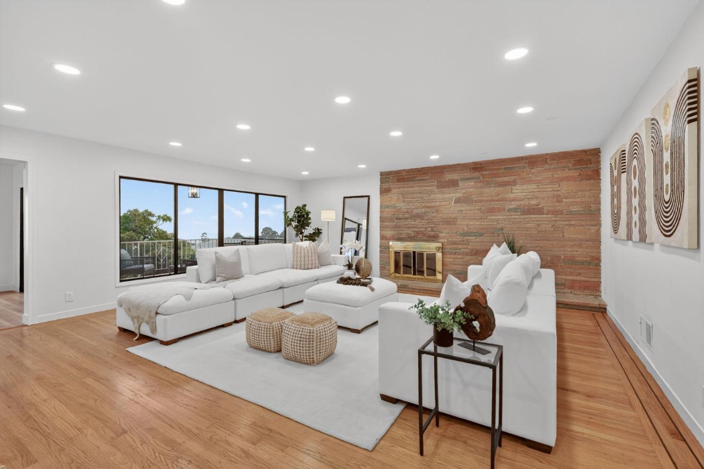 Detail Gallery Image 21 of 110 For 72 Cresta Vista Dr, San Francisco,  CA 94127 - 4 Beds | 3 Baths