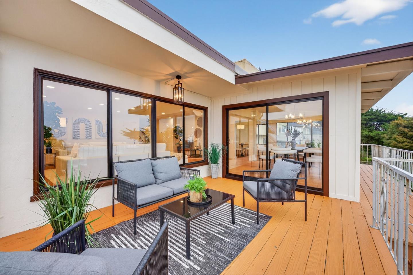 Detail Gallery Image 31 of 110 For 72 Cresta Vista Dr, San Francisco,  CA 94127 - 4 Beds | 3 Baths