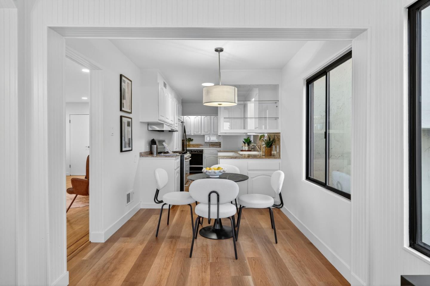 Detail Gallery Image 34 of 110 For 72 Cresta Vista Dr, San Francisco,  CA 94127 - 4 Beds | 3 Baths