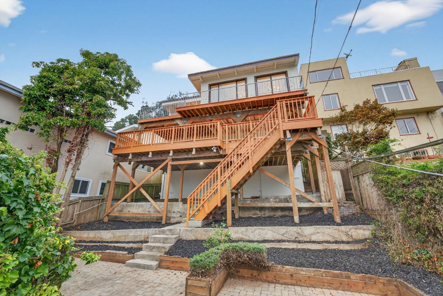 Detail Gallery Image 89 of 110 For 72 Cresta Vista Dr, San Francisco,  CA 94127 - 4 Beds | 3 Baths