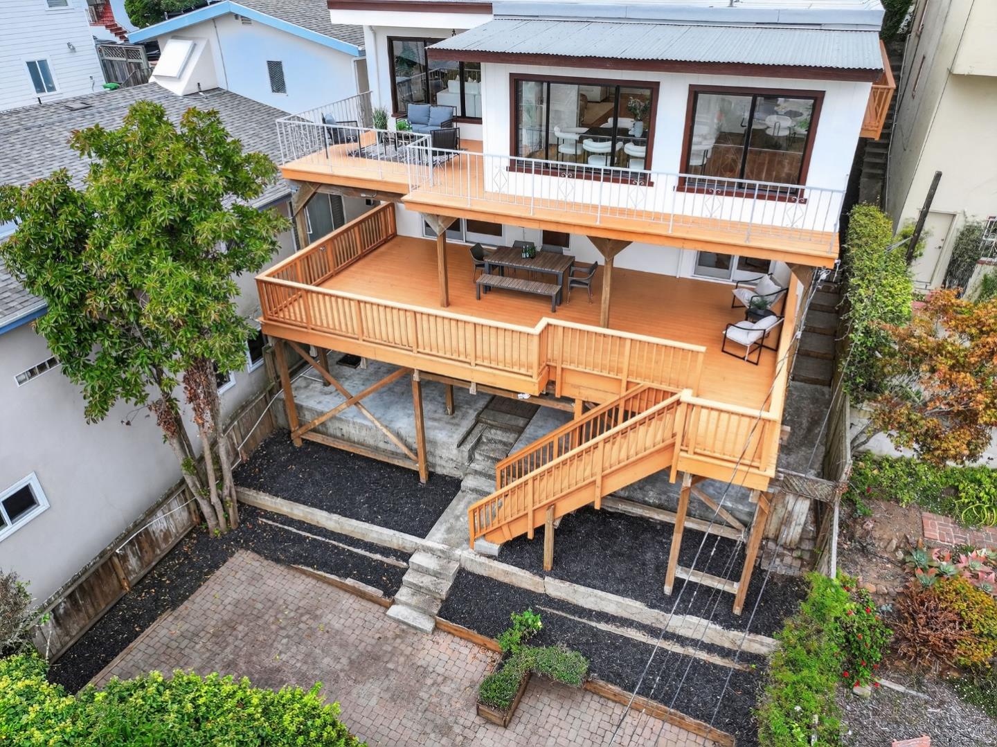 Detail Gallery Image 93 of 110 For 72 Cresta Vista Dr, San Francisco,  CA 94127 - 4 Beds | 3 Baths