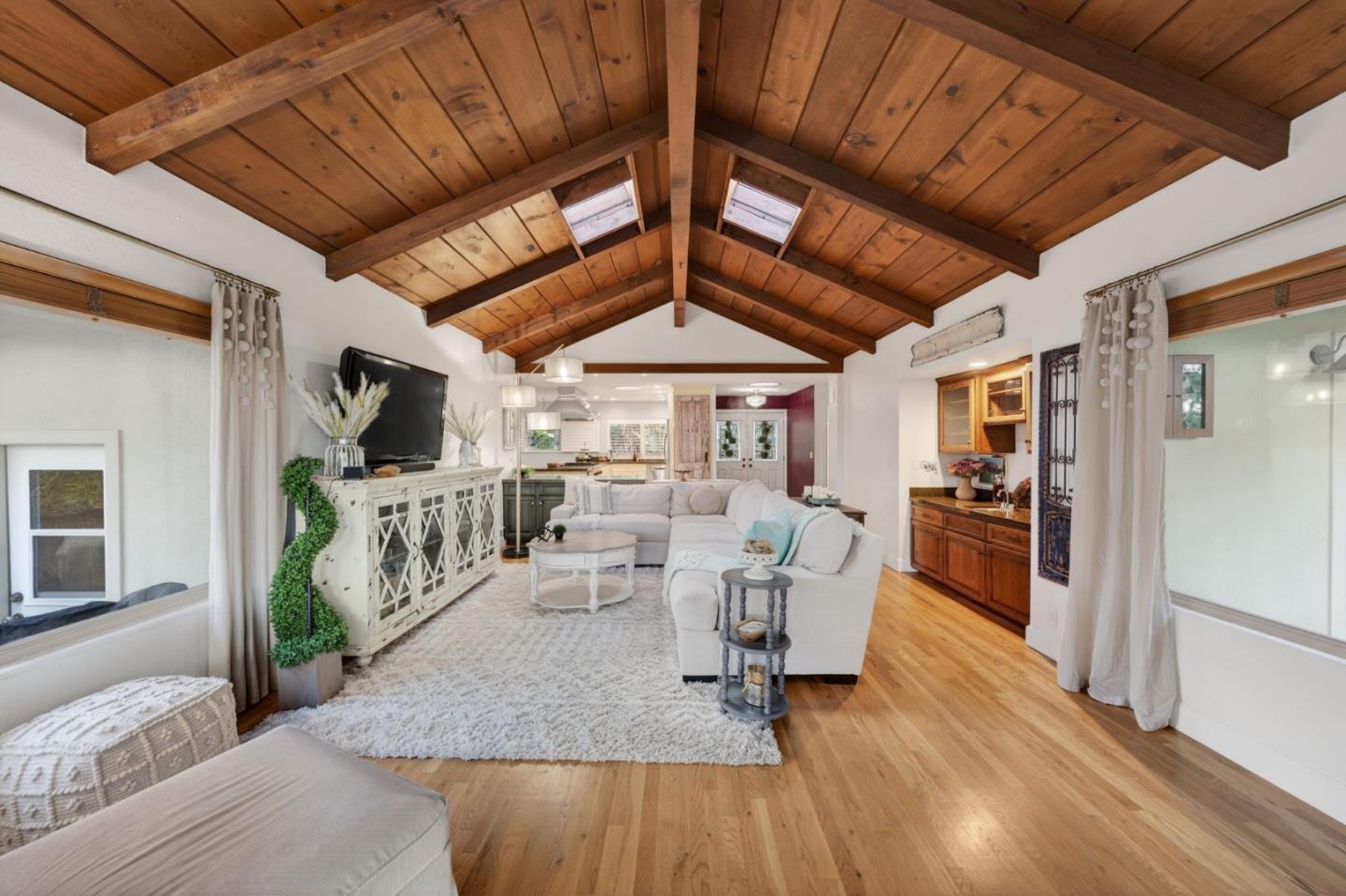 Detail Gallery Image 12 of 58 For 17490 Blue Jay Dr, Morgan Hill,  CA 95037 - 3 Beds | 2 Baths