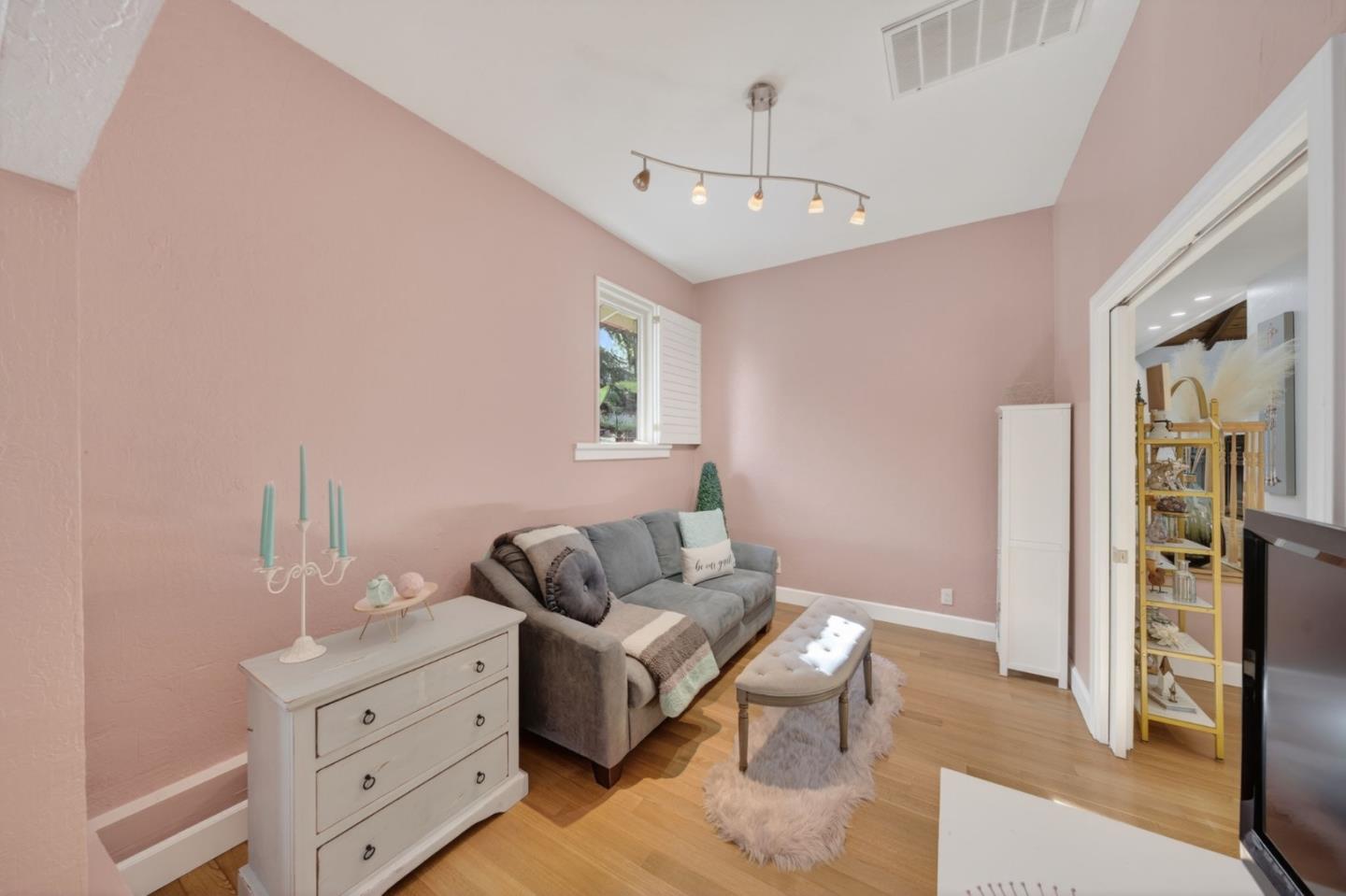 Detail Gallery Image 27 of 58 For 17490 Blue Jay Dr, Morgan Hill,  CA 95037 - 3 Beds | 2 Baths