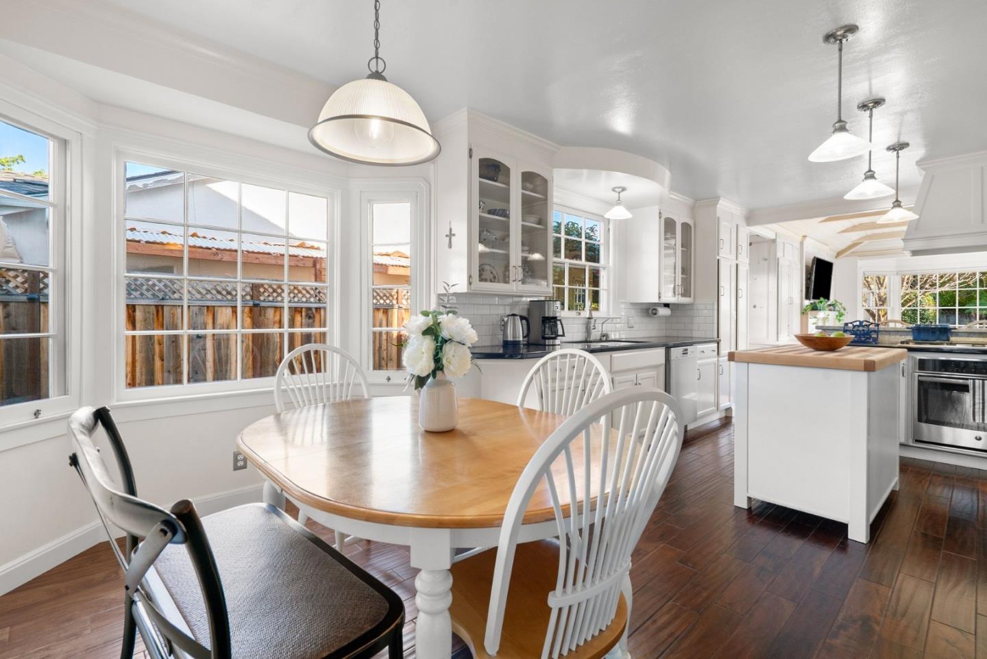 Detail Gallery Image 12 of 55 For 1660 Hanchett Ave, San Jose,  CA 95128 - 3 Beds | 3 Baths