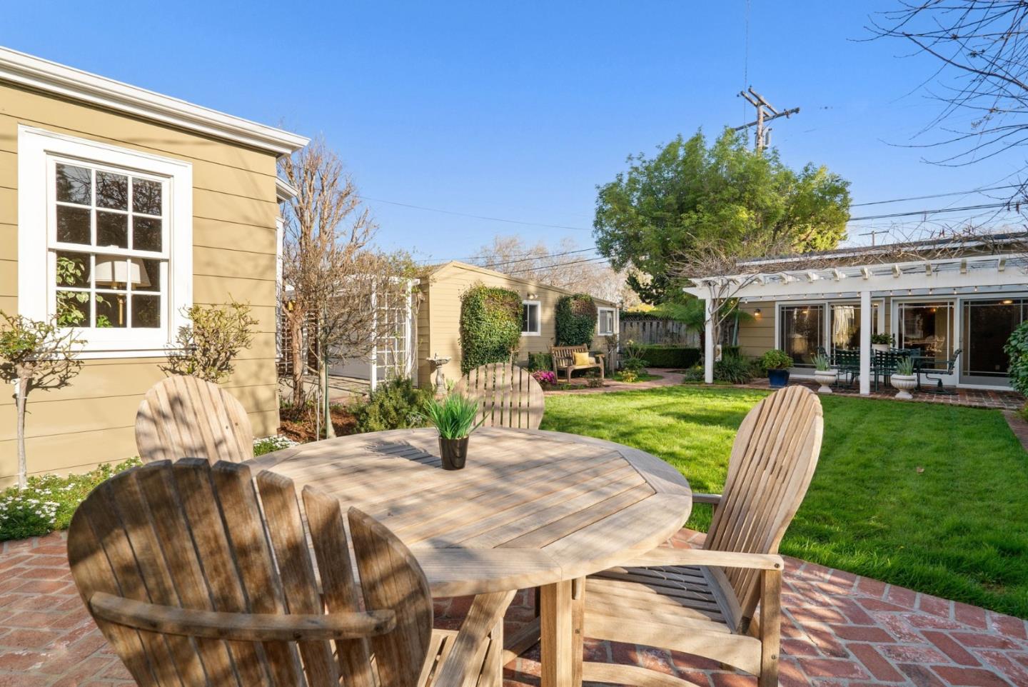 Detail Gallery Image 32 of 55 For 1660 Hanchett Ave, San Jose,  CA 95128 - 3 Beds | 3 Baths