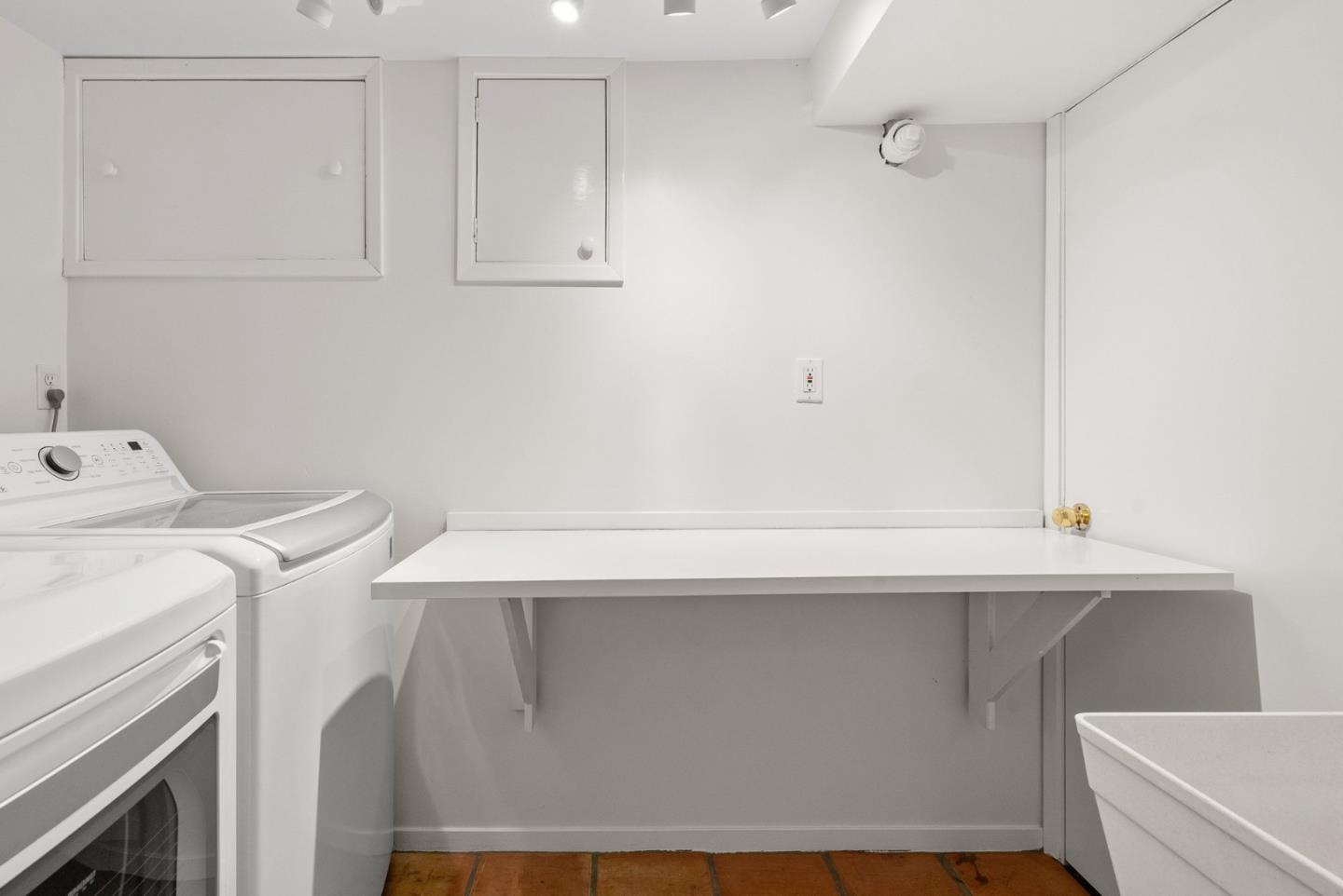 Detail Gallery Image 41 of 55 For 1660 Hanchett Ave, San Jose,  CA 95128 - 3 Beds | 3 Baths