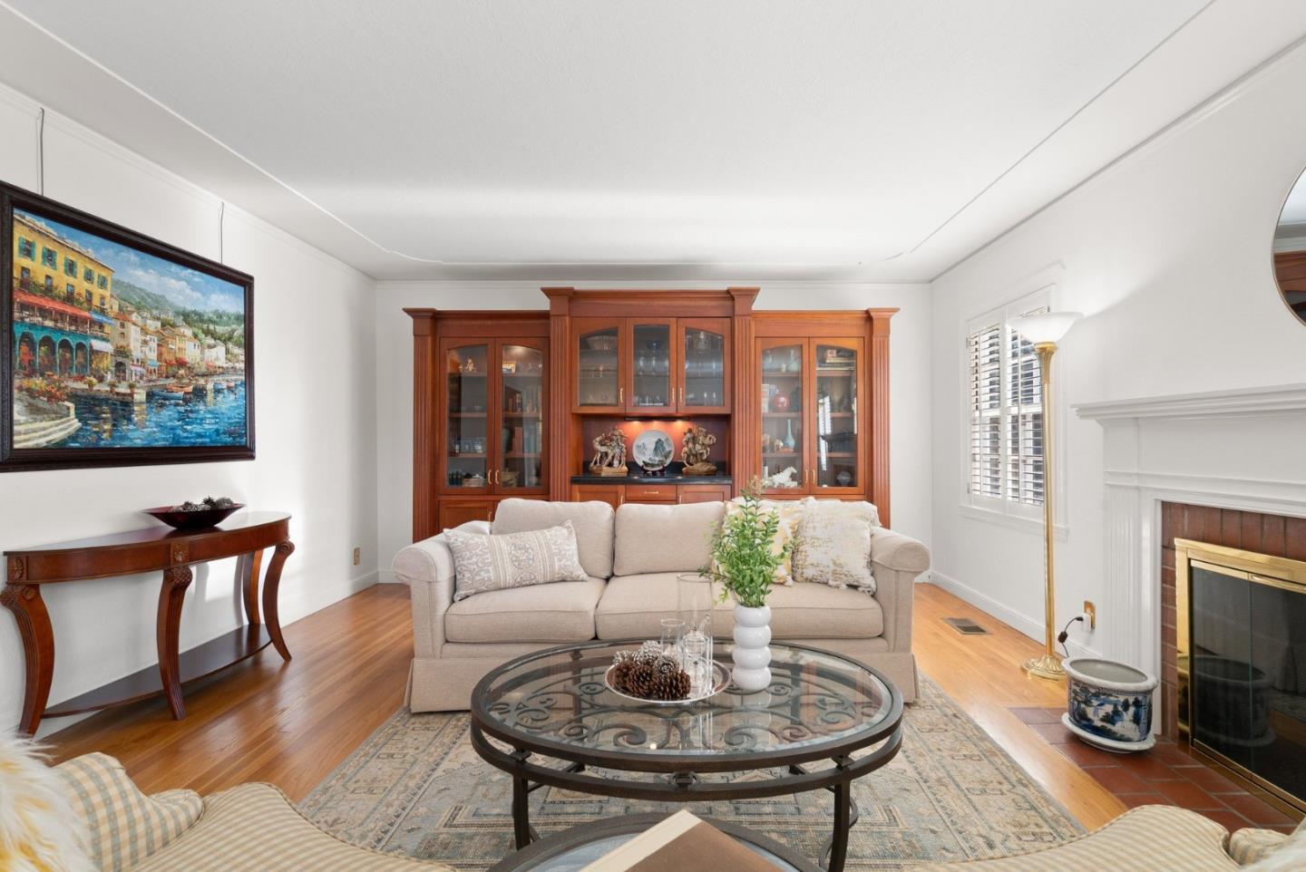 Detail Gallery Image 5 of 55 For 1660 Hanchett Ave, San Jose,  CA 95128 - 3 Beds | 3 Baths