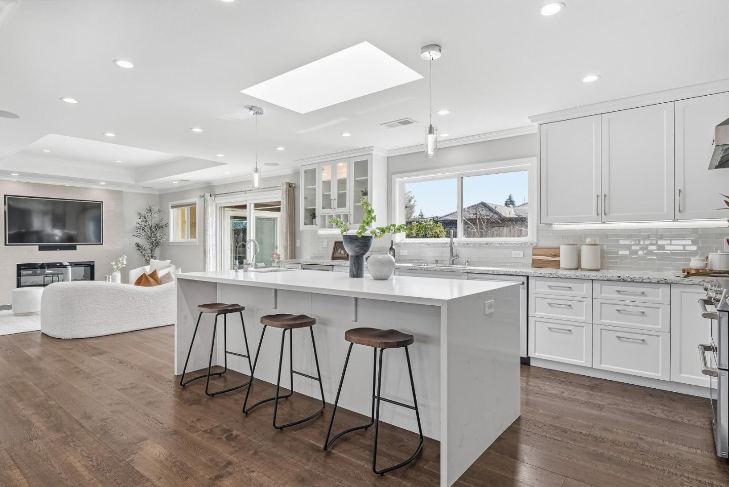 Detail Gallery Image 14 of 53 For 2644 Maplewood Ln, Santa Clara,  CA 95051 - 4 Beds | 3 Baths