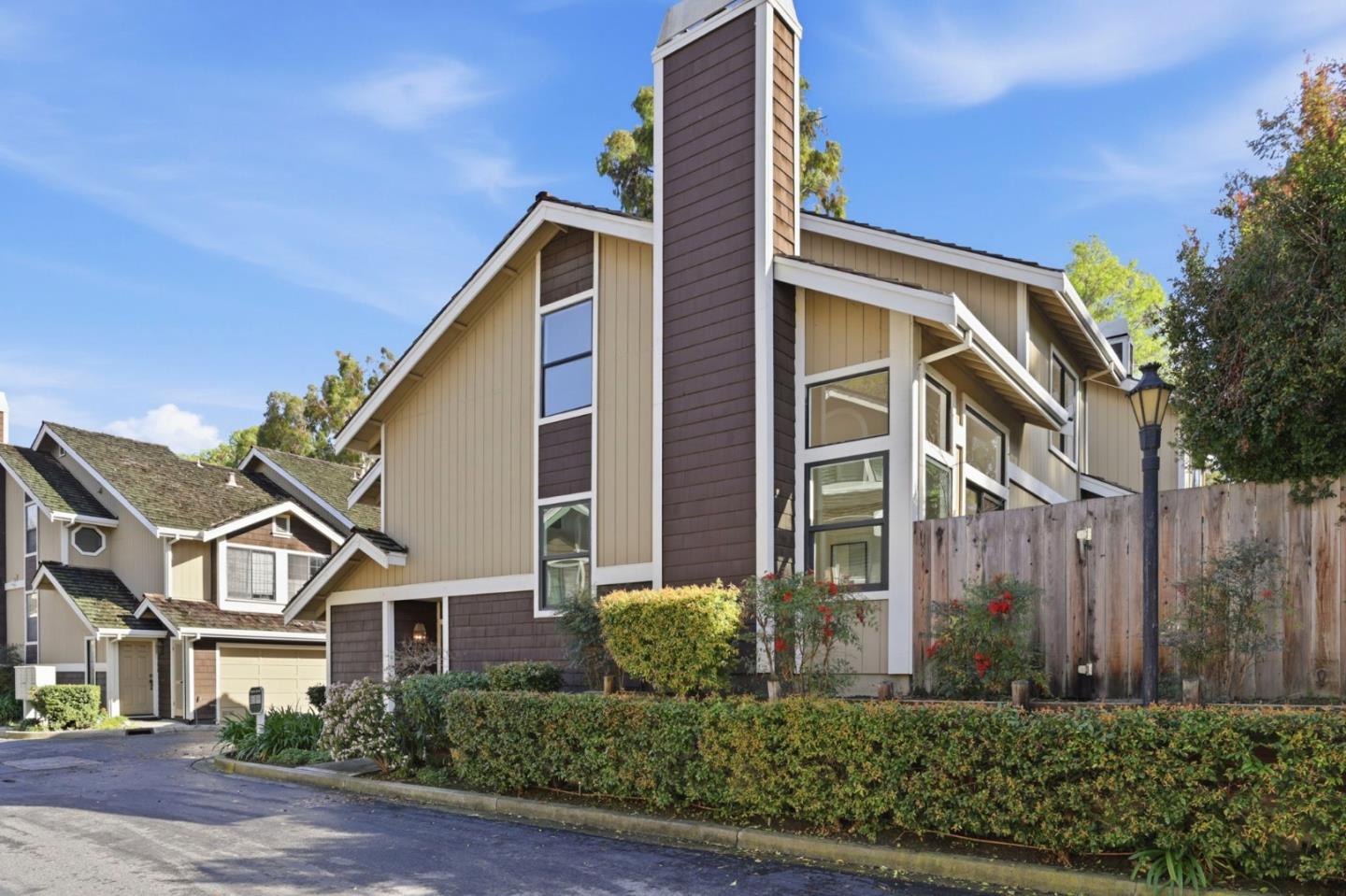 Detail Gallery Image 4 of 34 For 2464 Rebecca Lynn Way, Santa Clara,  CA 95050 - 2 Beds | 2/1 Baths