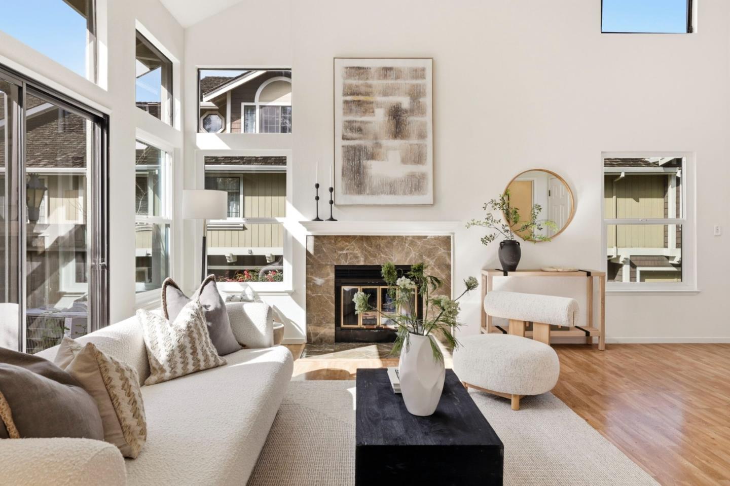 Detail Gallery Image 7 of 34 For 2464 Rebecca Lynn Way, Santa Clara,  CA 95050 - 2 Beds | 2/1 Baths